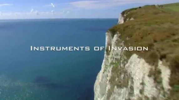 Замки. История укреплений Британии 1 серия. Орудия вторжения / Castles: Britain's Fortified History (2014)