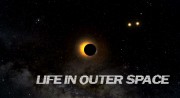 Жизнь в открытом космосе / Life in Outer Space (2022)