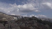 Жизнь на скалах / Life on the Rocks (2023)